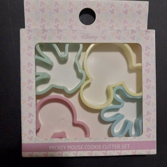 Disney Mickey Mouse Cookie Cutter - Picture 1 of 4